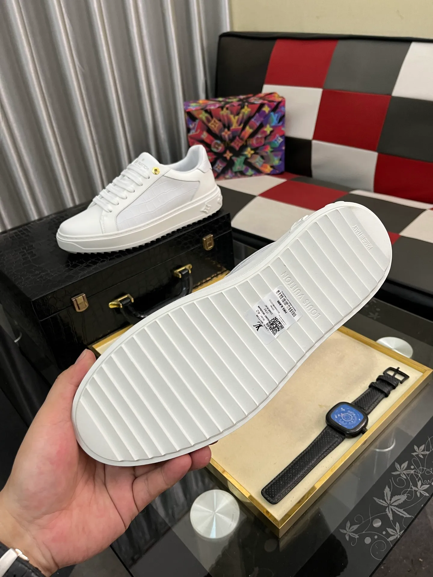 Men's shoes 💰520⌚️⌚️LV Louis Vuitton. The latest fashionable casual shoes are popular in physical stores. New spring and summer comfortable imported custom original cowhide, unique jacquard fabric element design. With sheepskin lining, Lv original bottom, [sun][sun] high-end packaging and high quality💪Details determine the quality, you can enter and leave the counter at will, welcome to compare🇮🇹Number of sizes 38-445️⃣Color options available